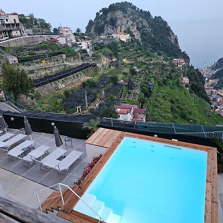 Admiring Amalfi Villa Scala Exterior photo