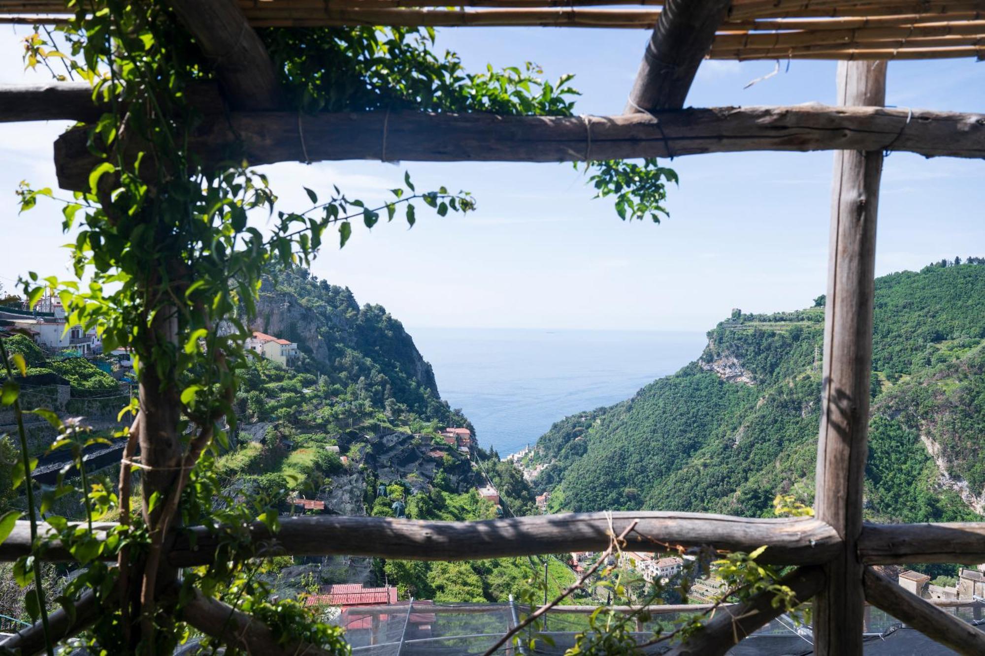 Admiring Amalfi Villa Scala Exterior photo