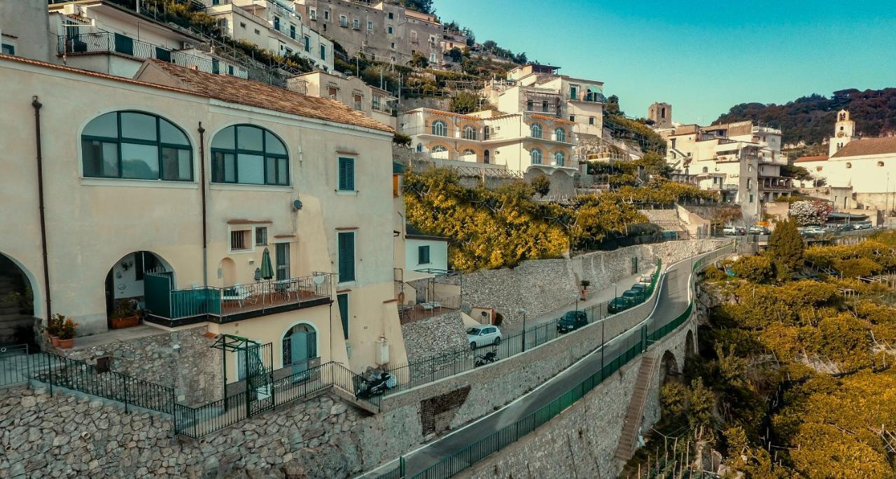 Admiring Amalfi Villa Scala Exterior photo